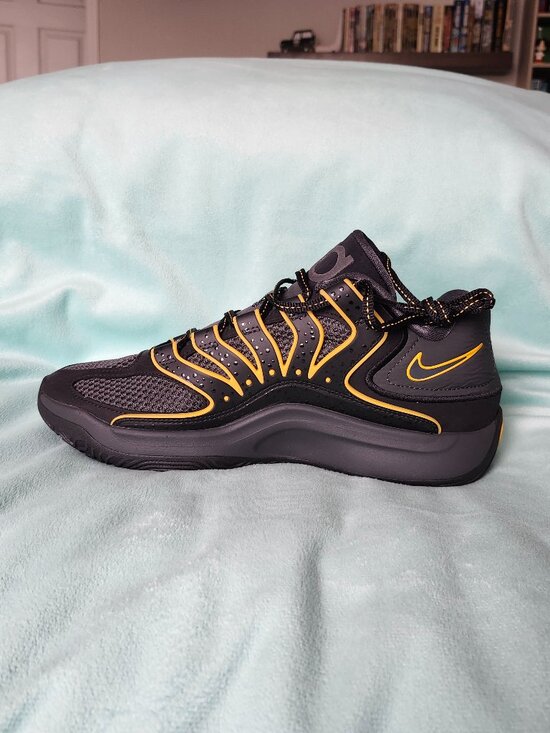 KD18 Rain City Basketball Shoes main image 4